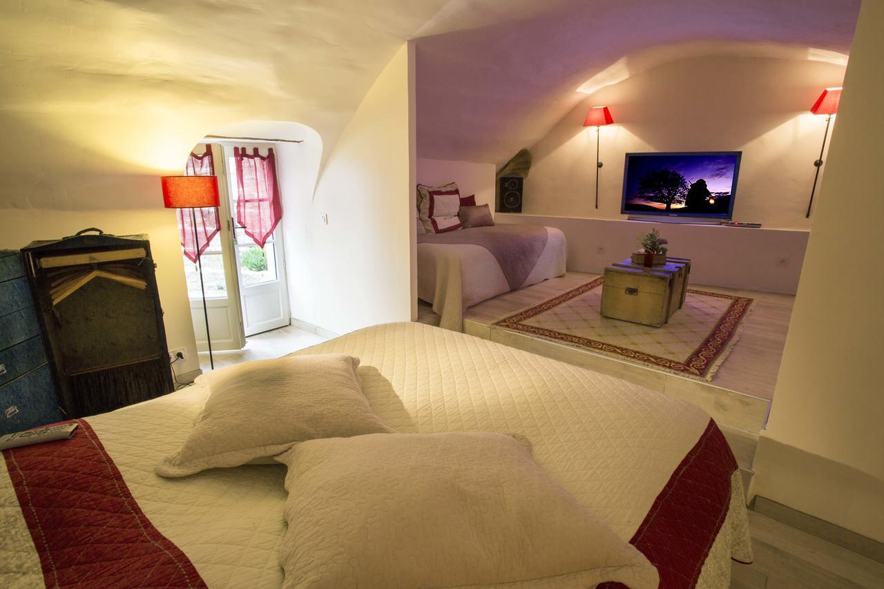Le Jas De Peguier Bed & Breakfast Châteauneuf-Val-Saint-Donat